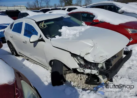 2017 Kia Cadenza Premium из США, поврежденный, VIN KNALB4J17H5086117